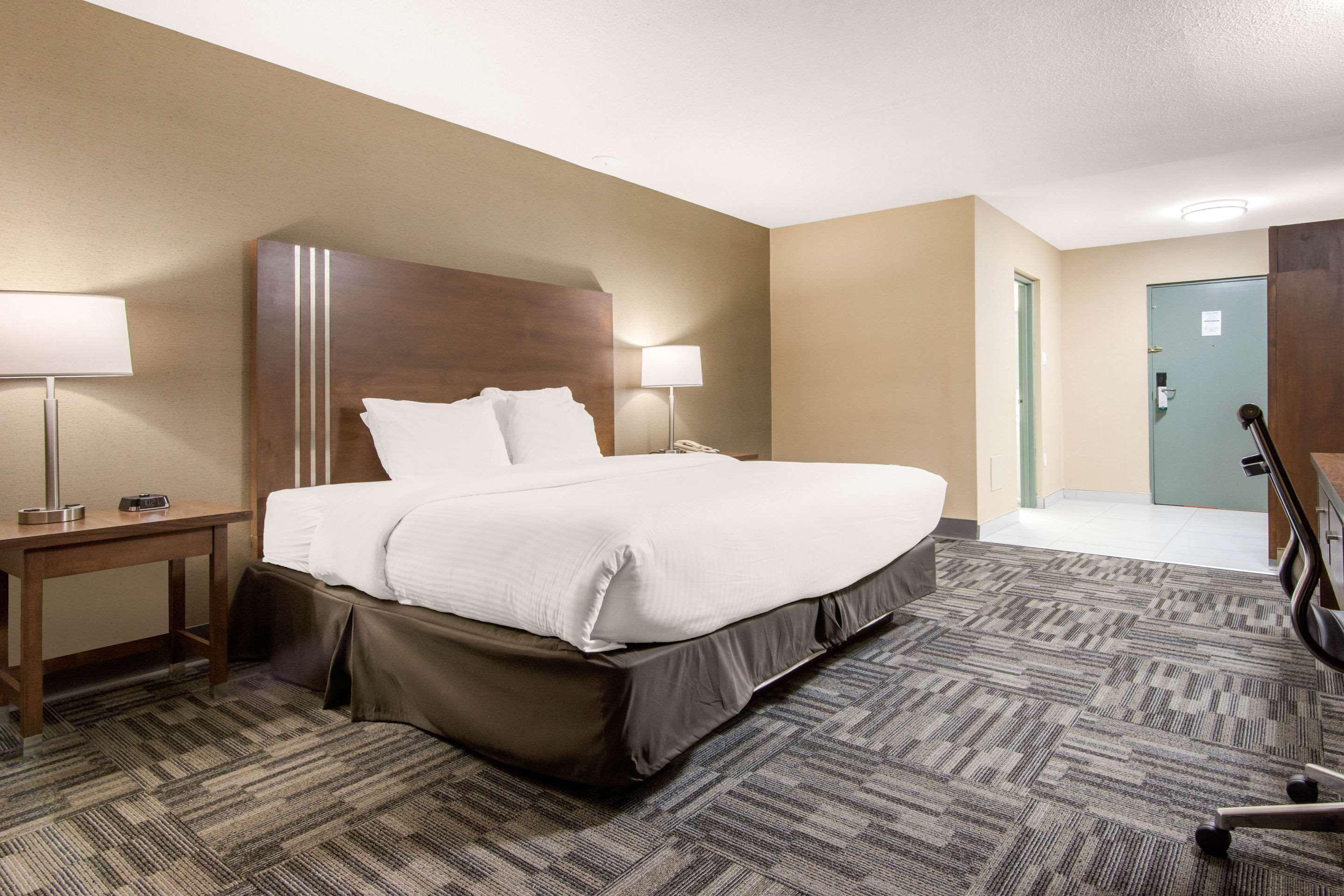 Inn Quality & Conference Centre